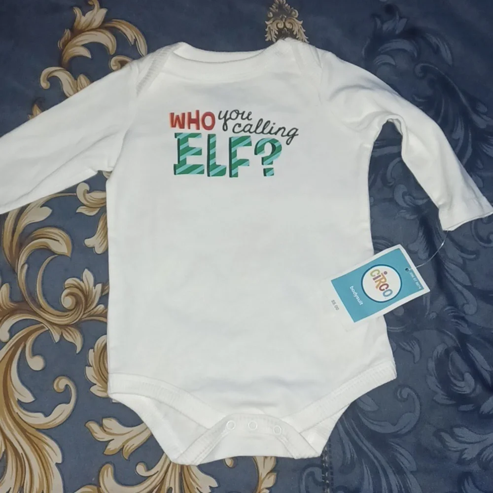 Clothes - Picture 1 of 2